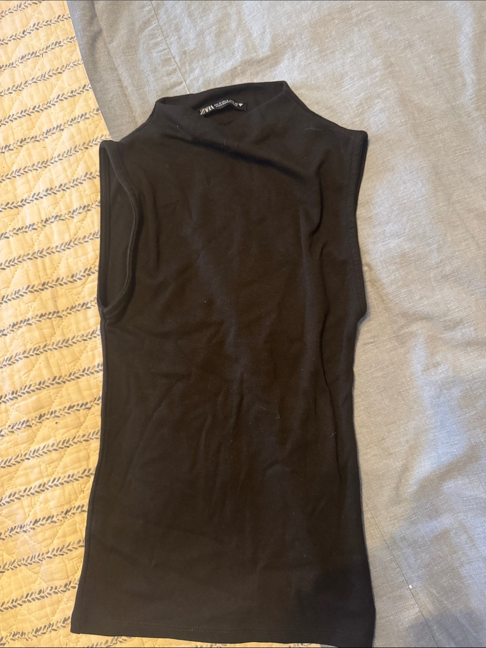 Zara Black Sleeveless Mock Neck Tank